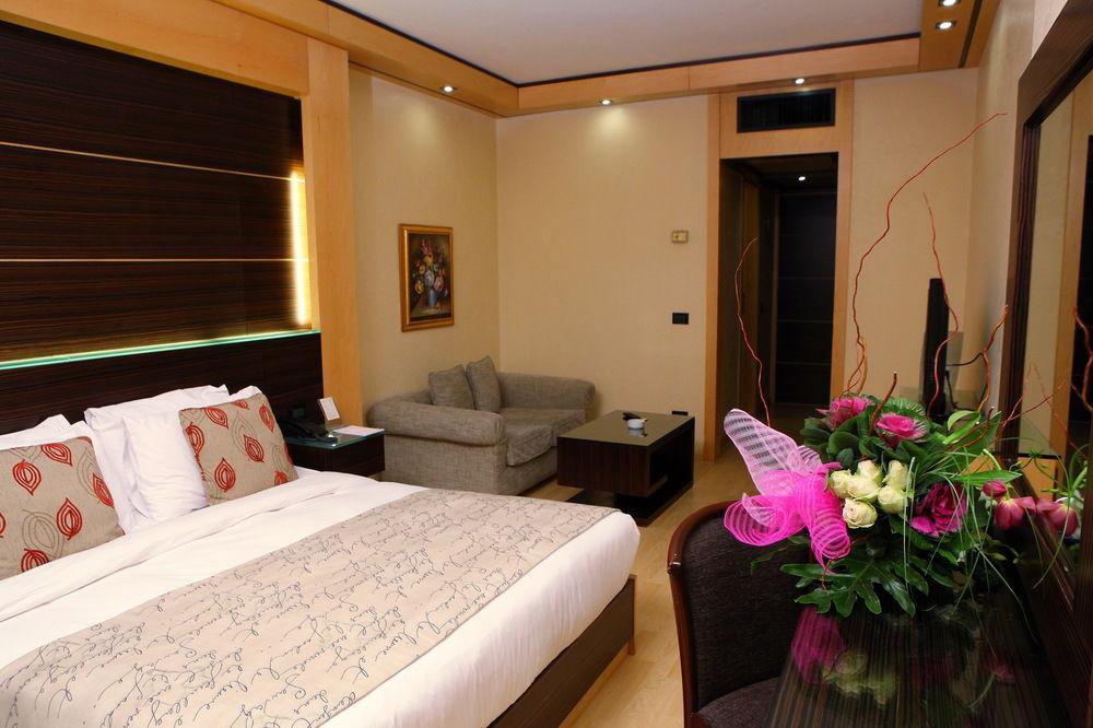 Imperial Suites Hotel Beirute Exterior foto